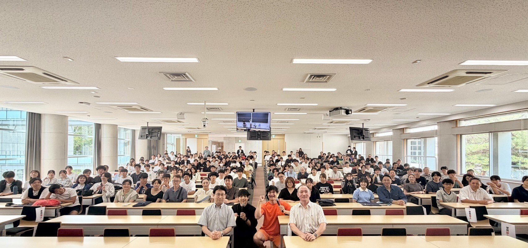 公開収録の様子(東洋大学川越キャンパス) (002)